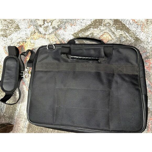 Samsonite Computer Laptop Softside Briefcase 16x13” Black Canvas 2 Large Pockets - Picture 2 of 6